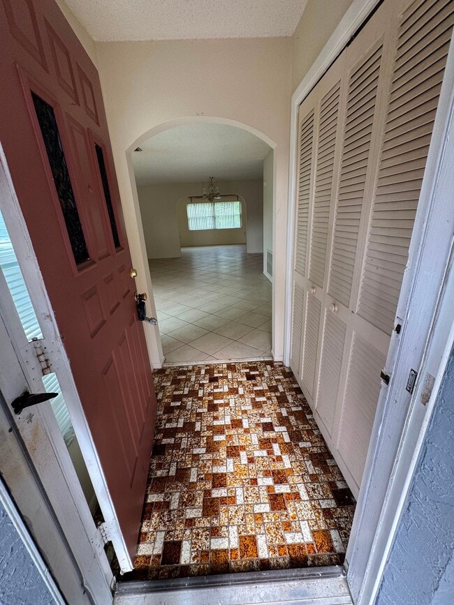 Photo - 9945 Woodridge Ct