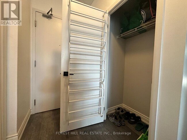 Photo - 15 Bruyeres Mews Unité 1307