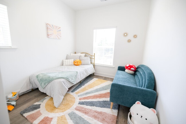 Reve on the Creek apartments — community photo