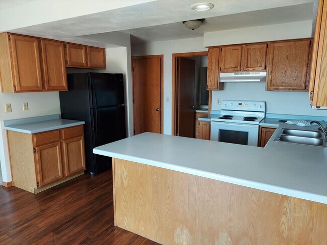 Building Photo - 501-503 Stonegate Drive Unit 503 Stonegate Drive Rental