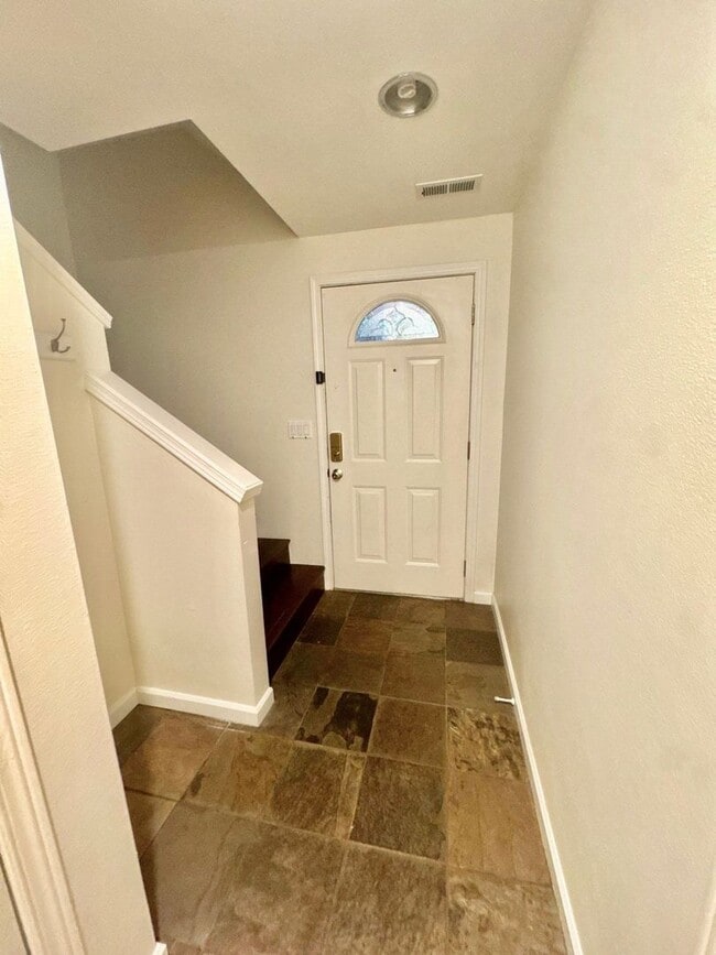 Photo - Spacious 2-Bed Townhouse in Seattle’s Greenwood / Phinney Area