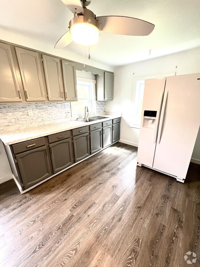 Building Photo - 3707 Northern Pike Rental