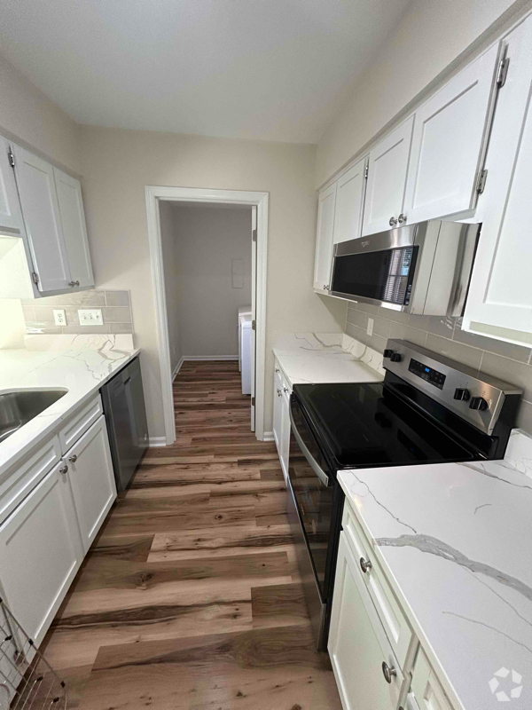 Building Photo - 1011 Hunters Trce Rental
