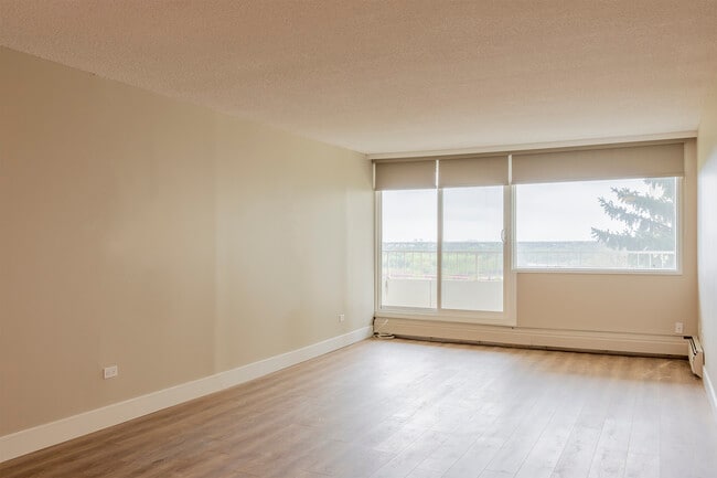 Photo - The Mayflower Apartments