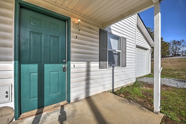 Photo - 360 Britton Ave