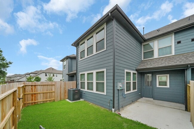 Photo - 5606 Hyde Park Dr