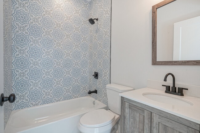 Photo - 1127 S 20th St Unit 2