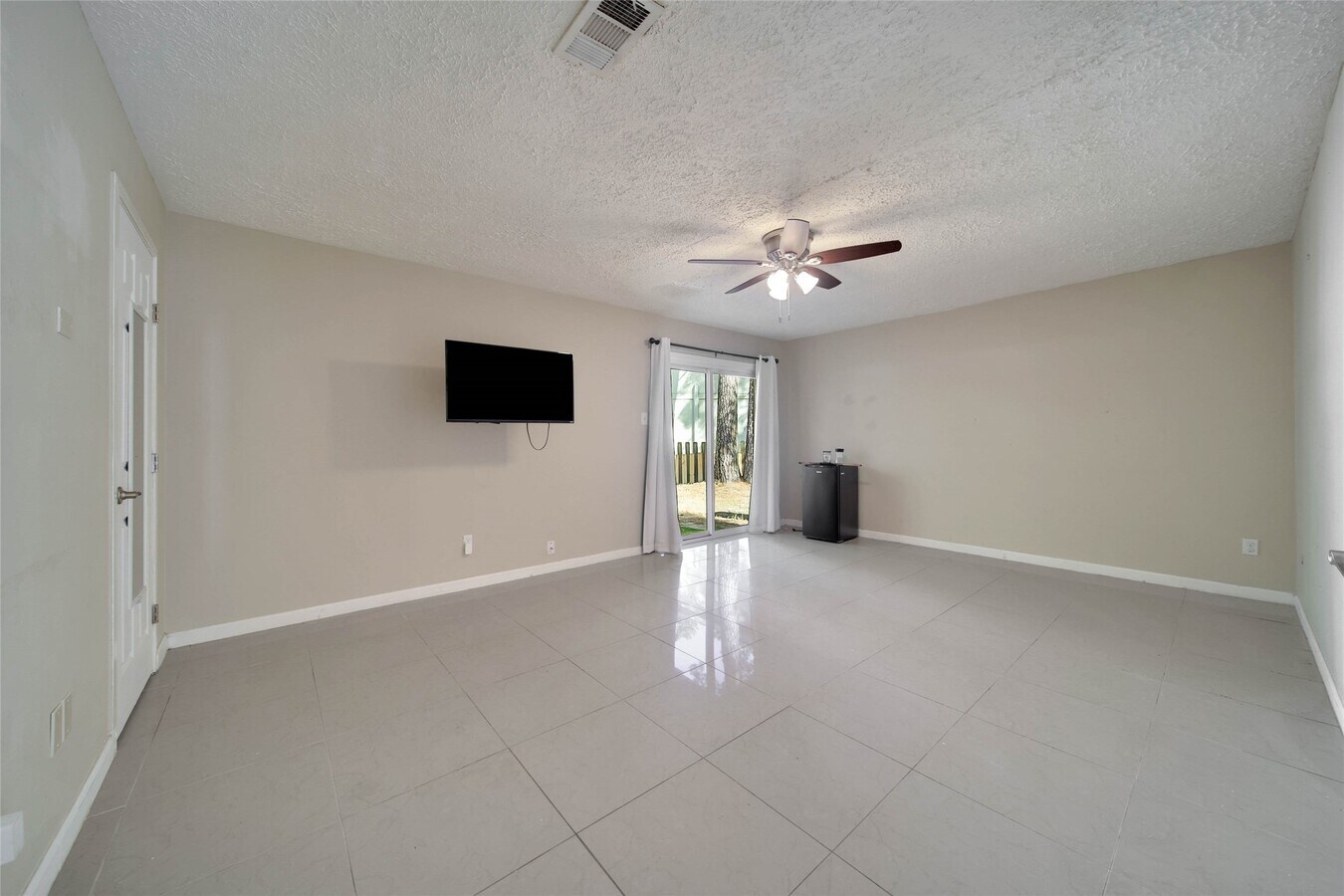 Photo - 2603 Rosewood Pl