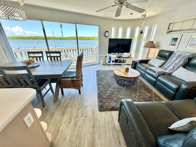 Photo - 553 Nettles Blvd Unidad SI ID1537493P