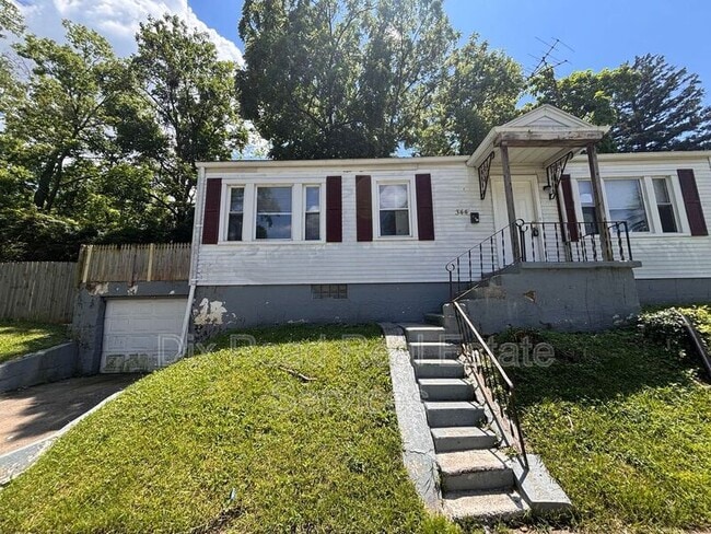 Photo - 344 W Parkwood Dr House