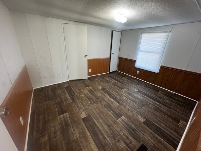 2214 Cattail Cir