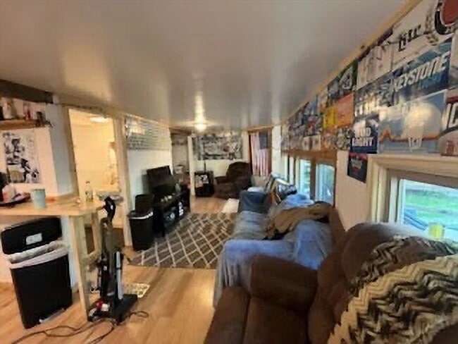 Photo - 407 S 10th Ave