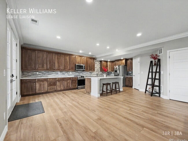 Photo - 939 Melting Snow Way