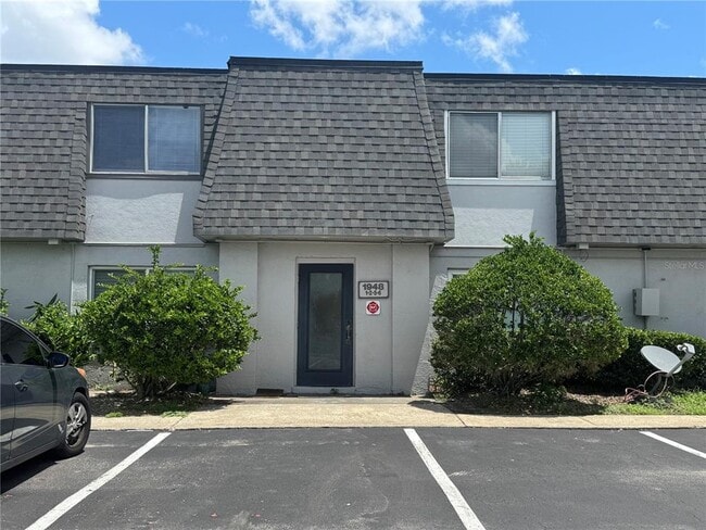 Building Photo - 1948 Conway Rd Unit 6