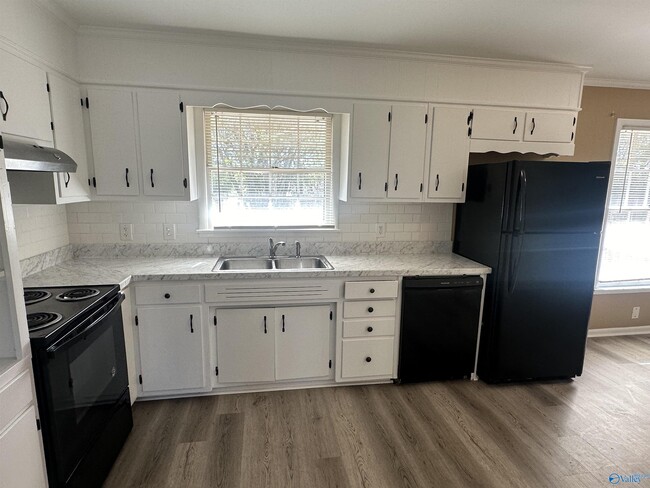 Photo - 4109 Nelson Dr NW