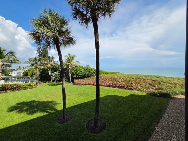 1357 NE Ocean Blvd Unit 205