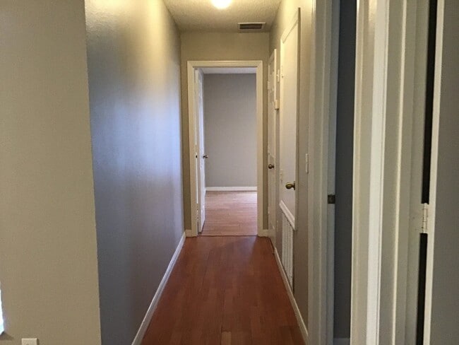 Photo - 914 Crystal Bay Ln