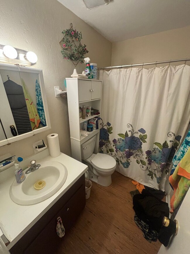 Photo - Spacious 2 bedroom!