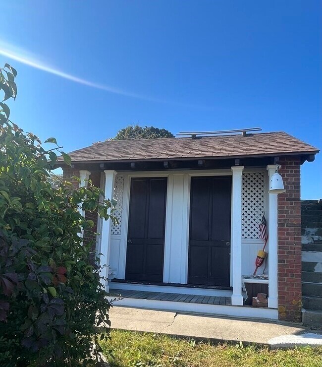 69 West St