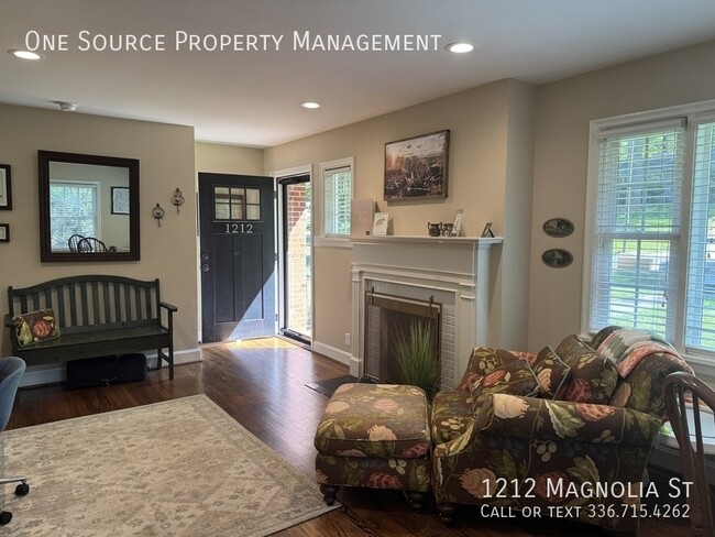 Photo - 1212 Magnolia St