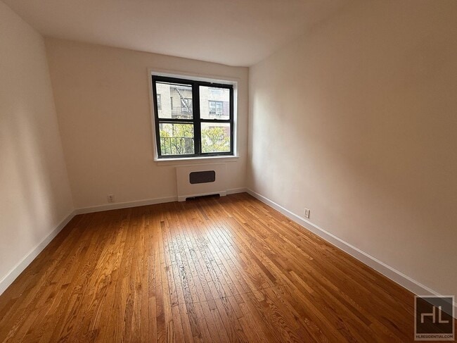 Building Photo - East 61 Street Rental