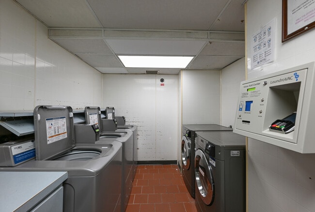 Laundry - Debo Properties - Glen Eagles