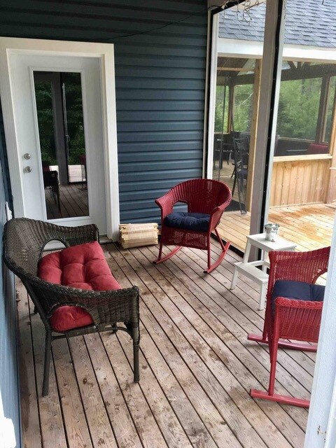 Photo - 450 N Royalty Rd