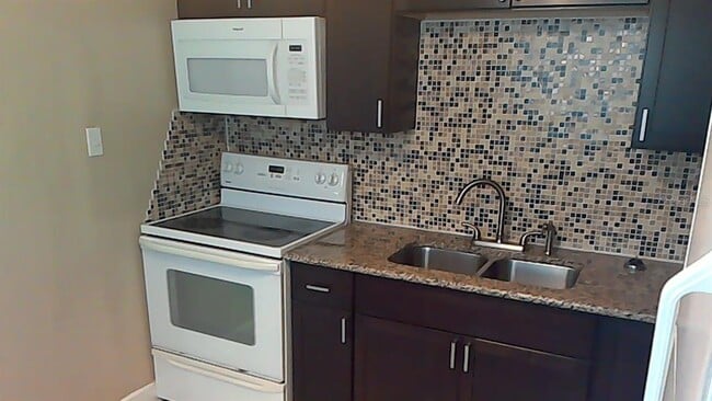 Photo - 2543 38th Ave N