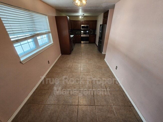 Photo - 729 E 22nd St