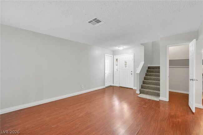 Photo - 8136 Spur Ct