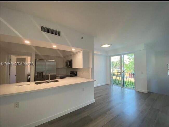 Photo - 3105 NE 184th St Unit 7302