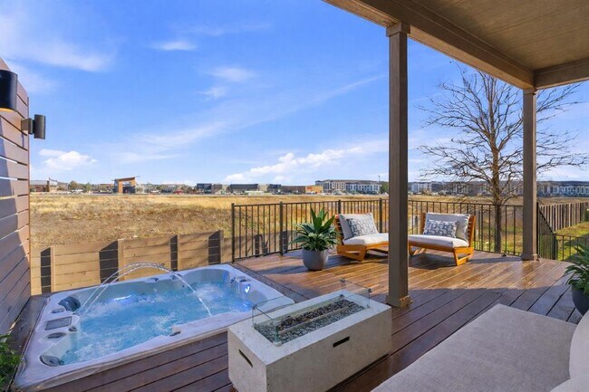 7120 Silver Star Ln