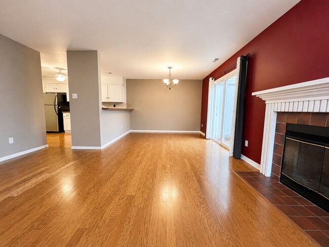 Photo - 46 Bark Hollow Ln