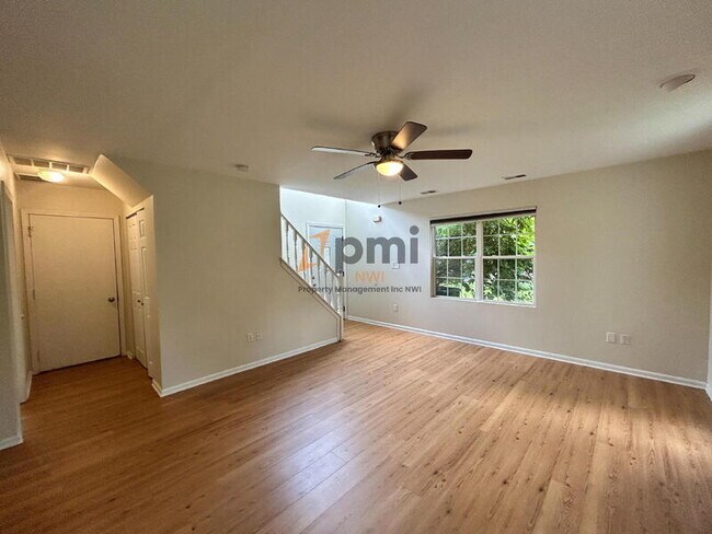 Photo - 4842 93rd Terrace