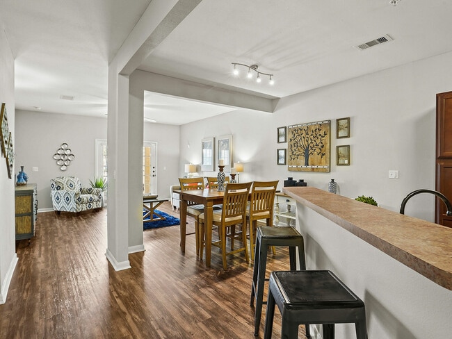 Photo - Advenir at Grand Parkway West