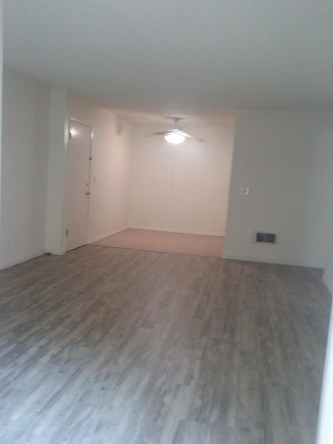 Building Photo - 1707 Pacific Coast Hwy Unit 126