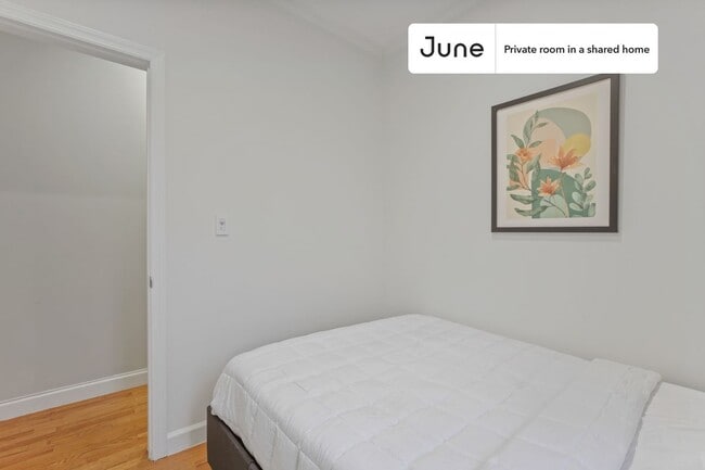 Photo - Room in Shared 4 bed/1 bath home Unidad B