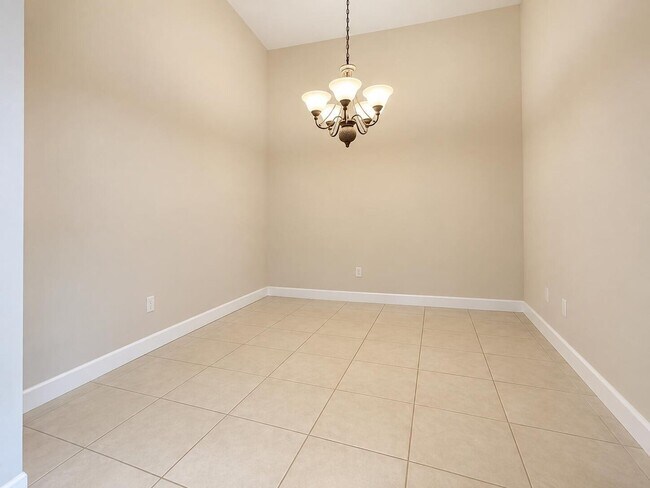 2405 Windjammer Way