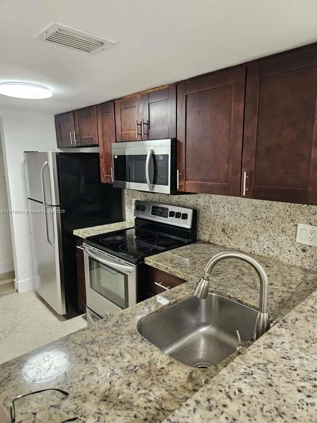 Photo - 10725 Cleary Blvd Unit 206
