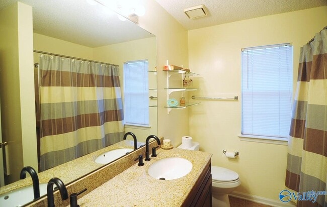 Photo - 220 Knox Creek Trail NW