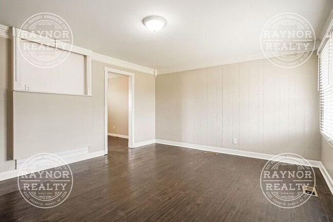 Photo - 2856 Cornwallis Rd