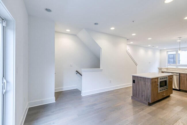 Photo - Northern Liberties Townhome with Garage
