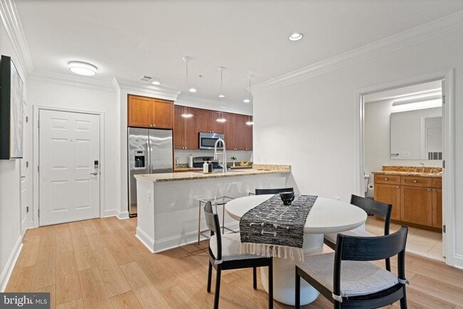 Photo - 1115 Cameron St Unit 101