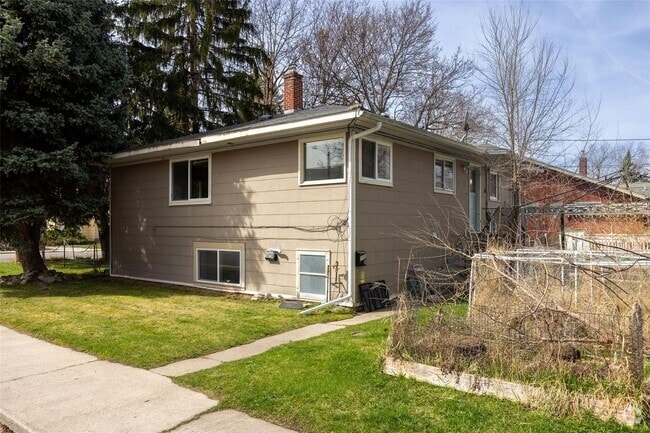 Building Photo - 200 North Ave W Rental