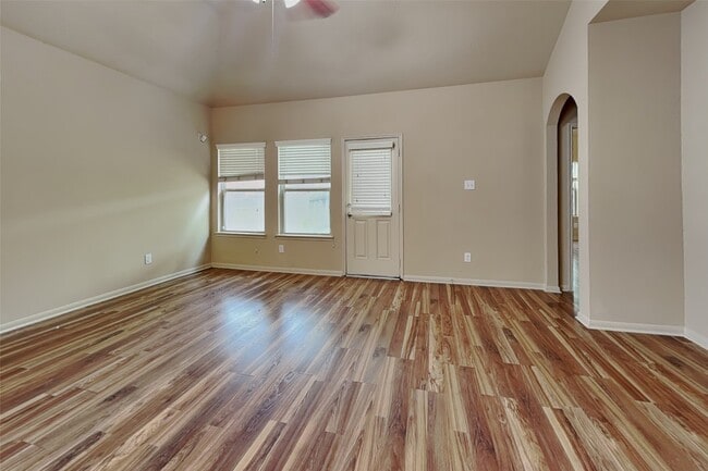 Photo - 1411 Cameron Park Ln