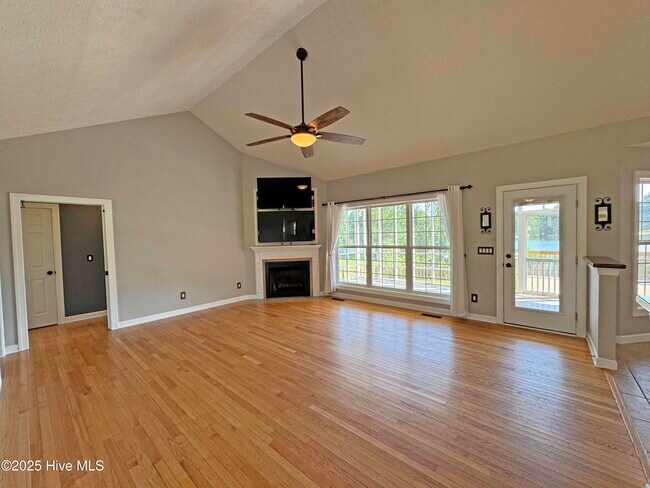 Photo - 130 Presnell Ct