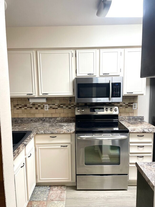 Photo - 1237 S Dillon Way