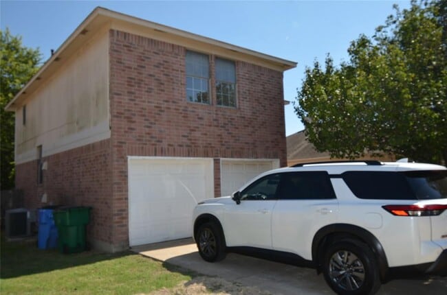 Photo - 1109 Acanthus St