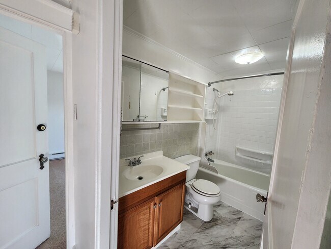Photo - 686 Bloom Rd Unit Apt 201