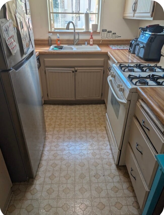 Building Photo - 18164 Sundowner Way Unit 1003